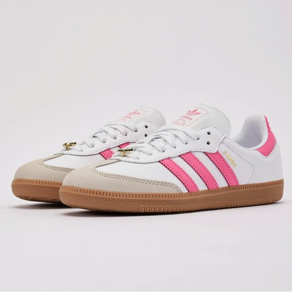 adidas Shoes - 🌸 ADIDAS SAMBA PINK WHITE 🌸